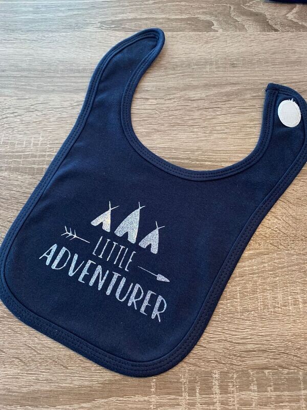 Slabbetje &#39;Little adventurer&#39;