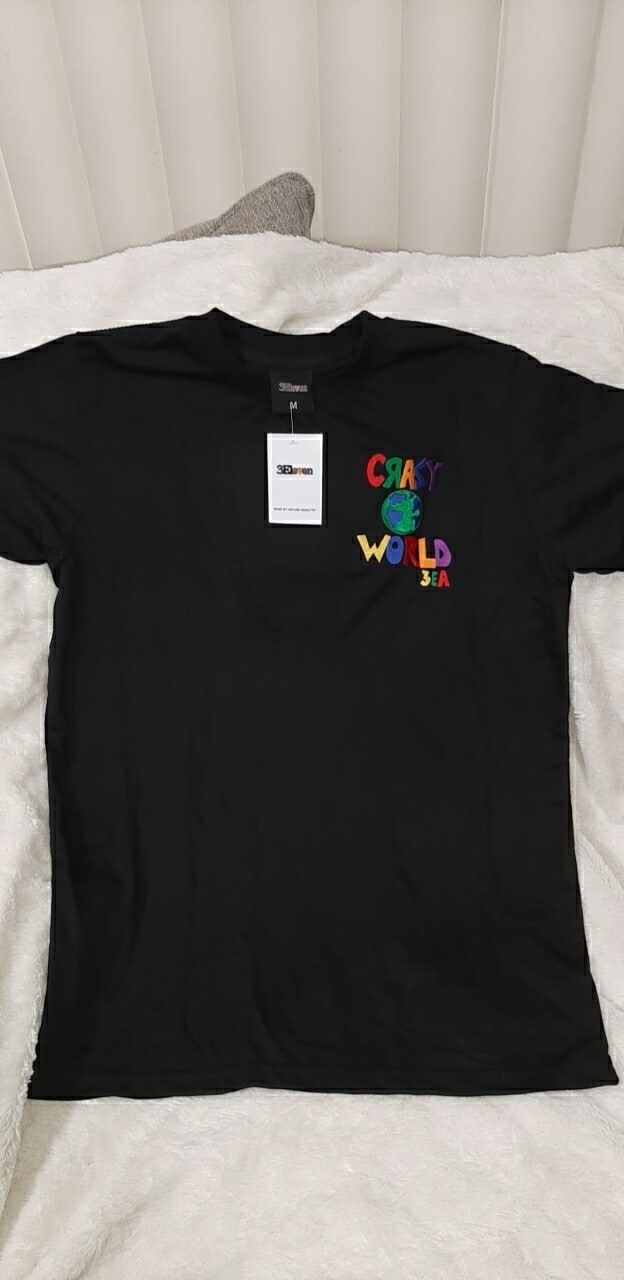 Crazy world Tee&#39;s