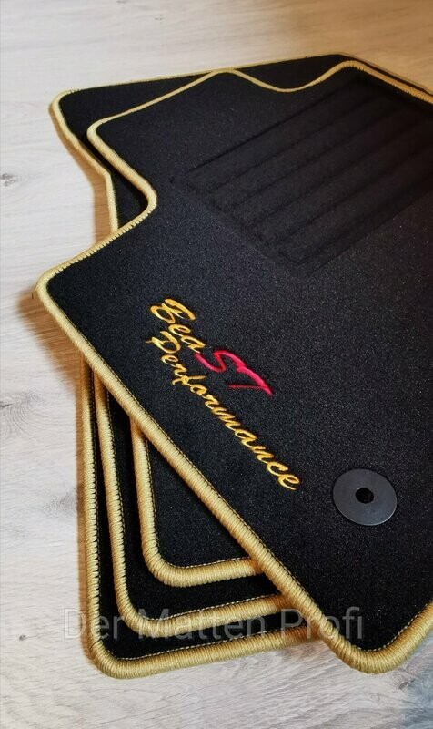 Hochwertige Velours-Autofußmatten, perfekt passend für alle Fahrzeugmodelle, individuell gestaltbar mit Stickereien oder einzigartigen Designs, für ein stilvolles und personalisiertes Interieur. Hochwertige Velours-Autofußmatten, individuell anpassbar, perfekte Passform, handgefertigt, langlebig, stilvoll, personalisiert, für alle Fahrzeugmodelle, mit Stickereien oder Wunschdesign, rutschfest, passgenau, pflegeleicht.