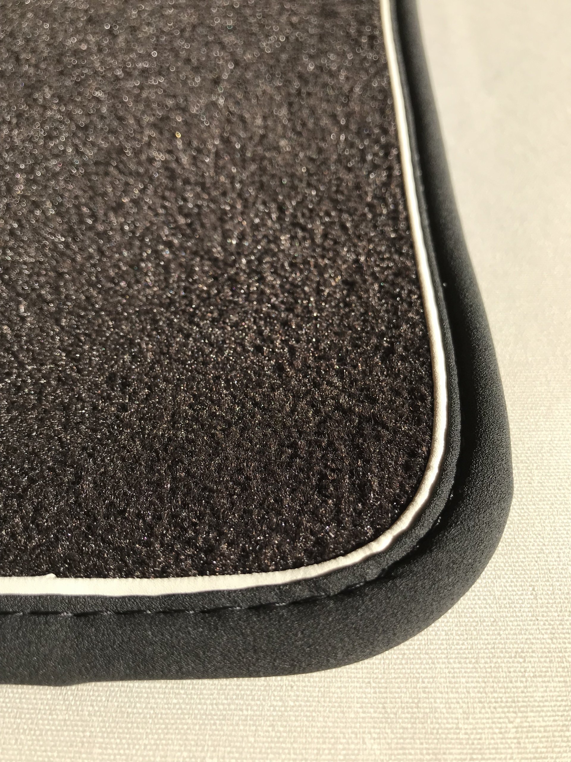 Premium Velours-Fußmatten vorne, Vignale-Design, Metal Grey