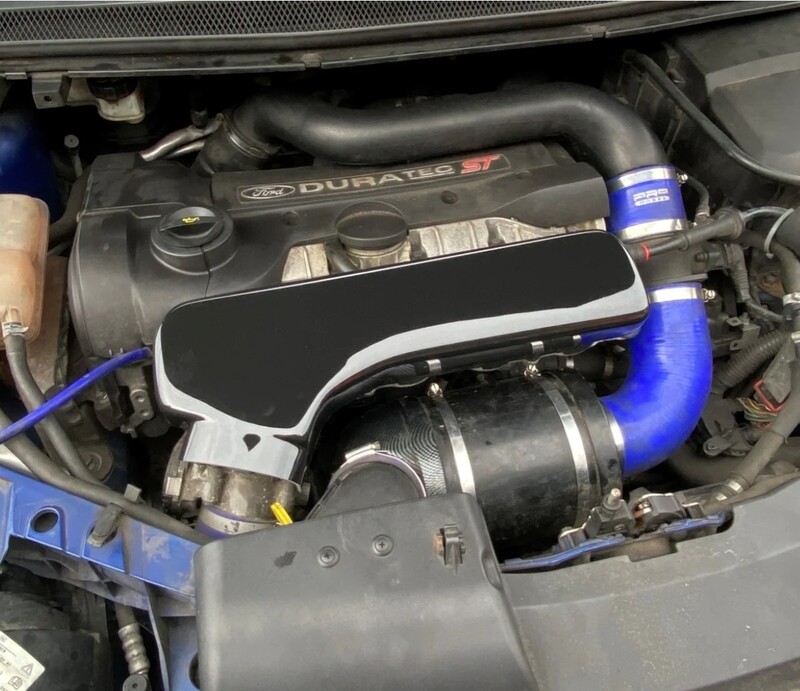geeignet für Ford Focus Mk3, Stylisches Performance-Cover für den Motor, ideal für Fahrzeugtuning, Show&Shine, Werterhaltung, Fahrzeugpflege und eine individuelle Optik, perfekt für alle, die ihr Auto aufwerten möchten. Motorabdeckung Verkleidung Motorraum