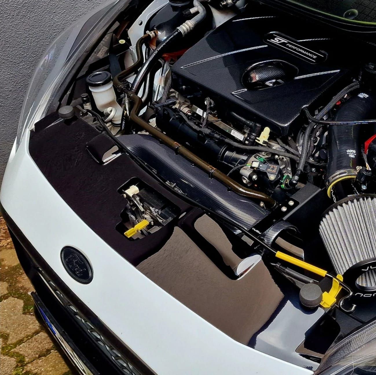 geeignet für Ford Fiesta, Stylisches Performance-Cover für den Motor, ideal für Fahrzeugtuning, Show&Shine, Werterhaltung, Fahrzeugpflege und eine individuelle Optik, perfekt für alle, die ihr Auto aufwerten möchten. Motorverkleidung, Abdeckung Motor