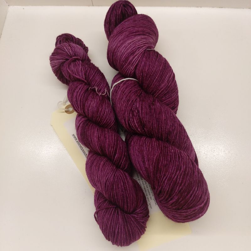 Monochromatic Burgundy 100g