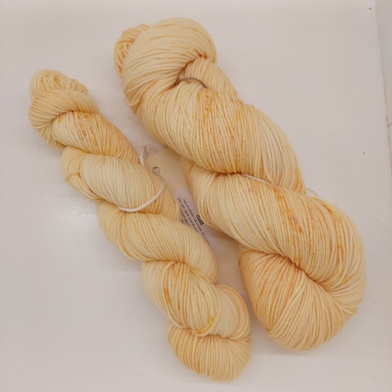 Monochromatic Champagne 100g
