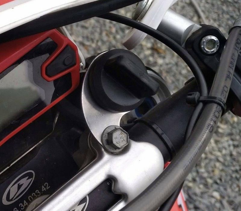 2014-17 Beta RR Keyed Kill Switch (Customer Return) 2014-17 Beta RR Keyed Kill Switch (Customer Return)
