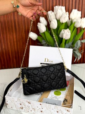 DI0370002