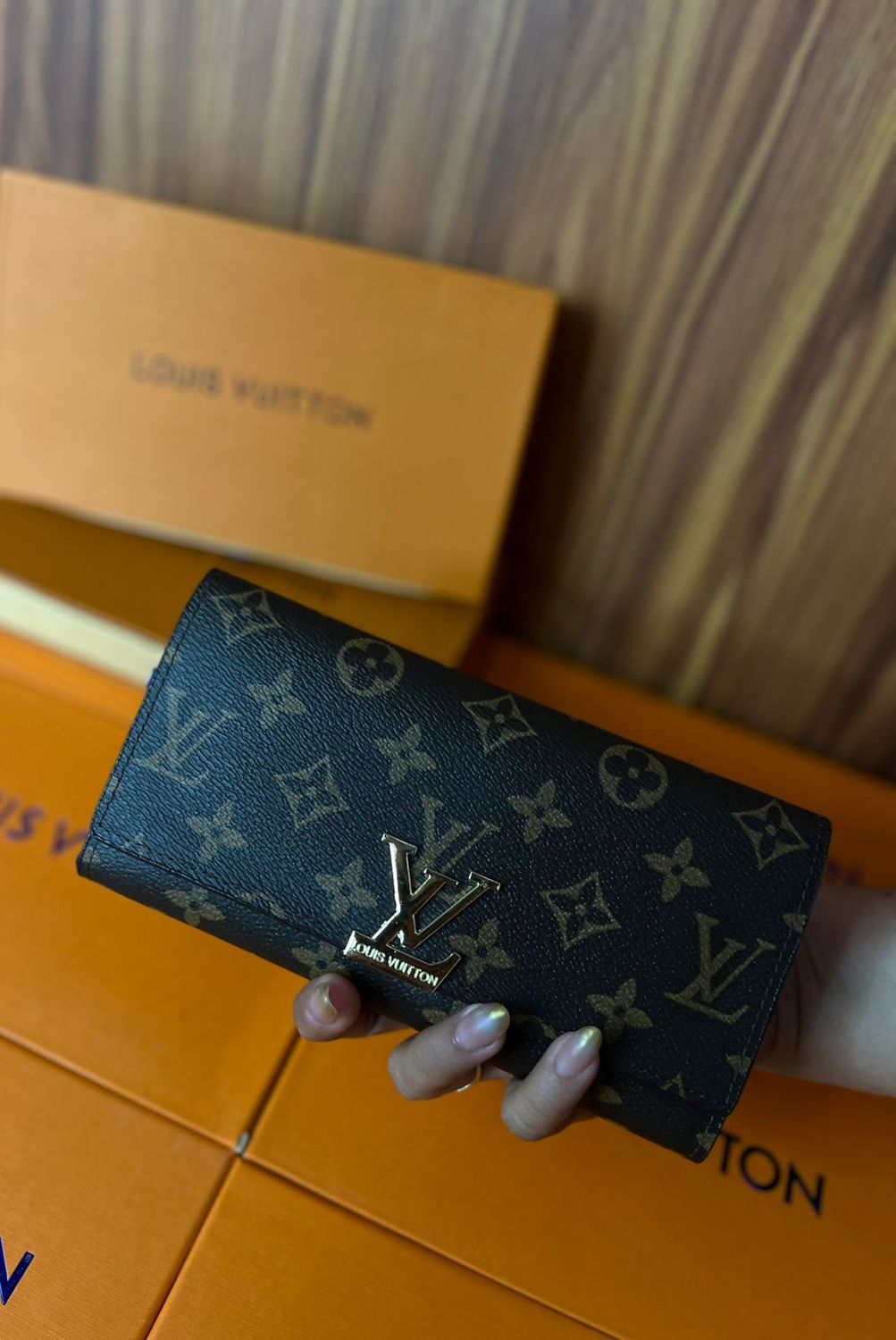 LV0235012