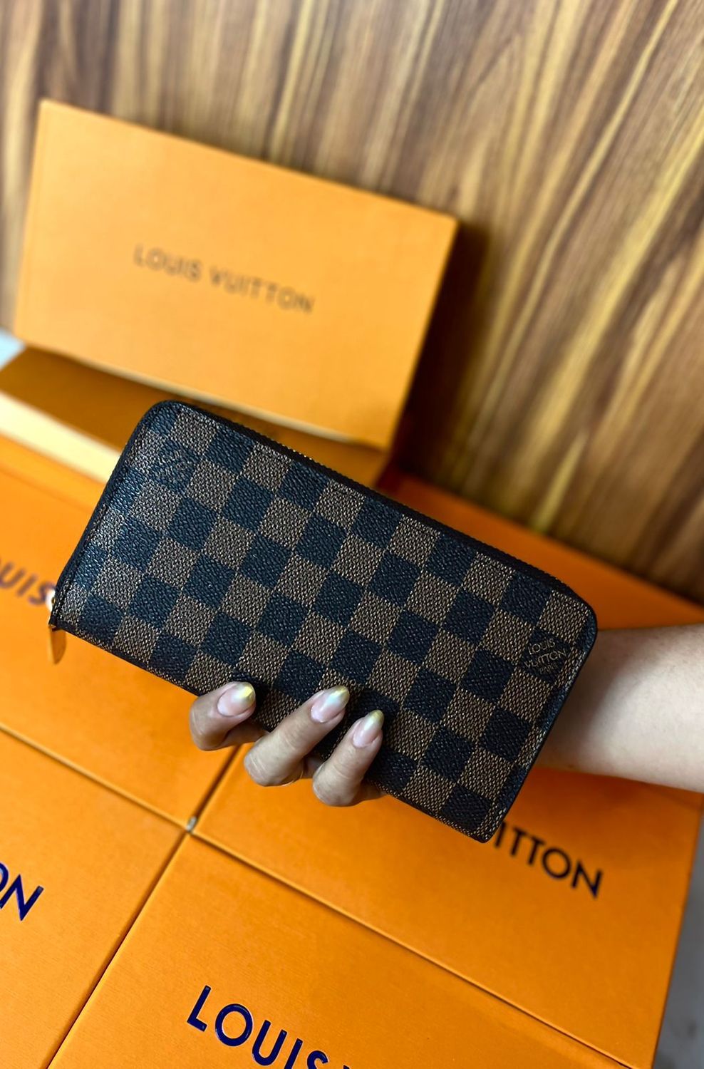 LV0235013