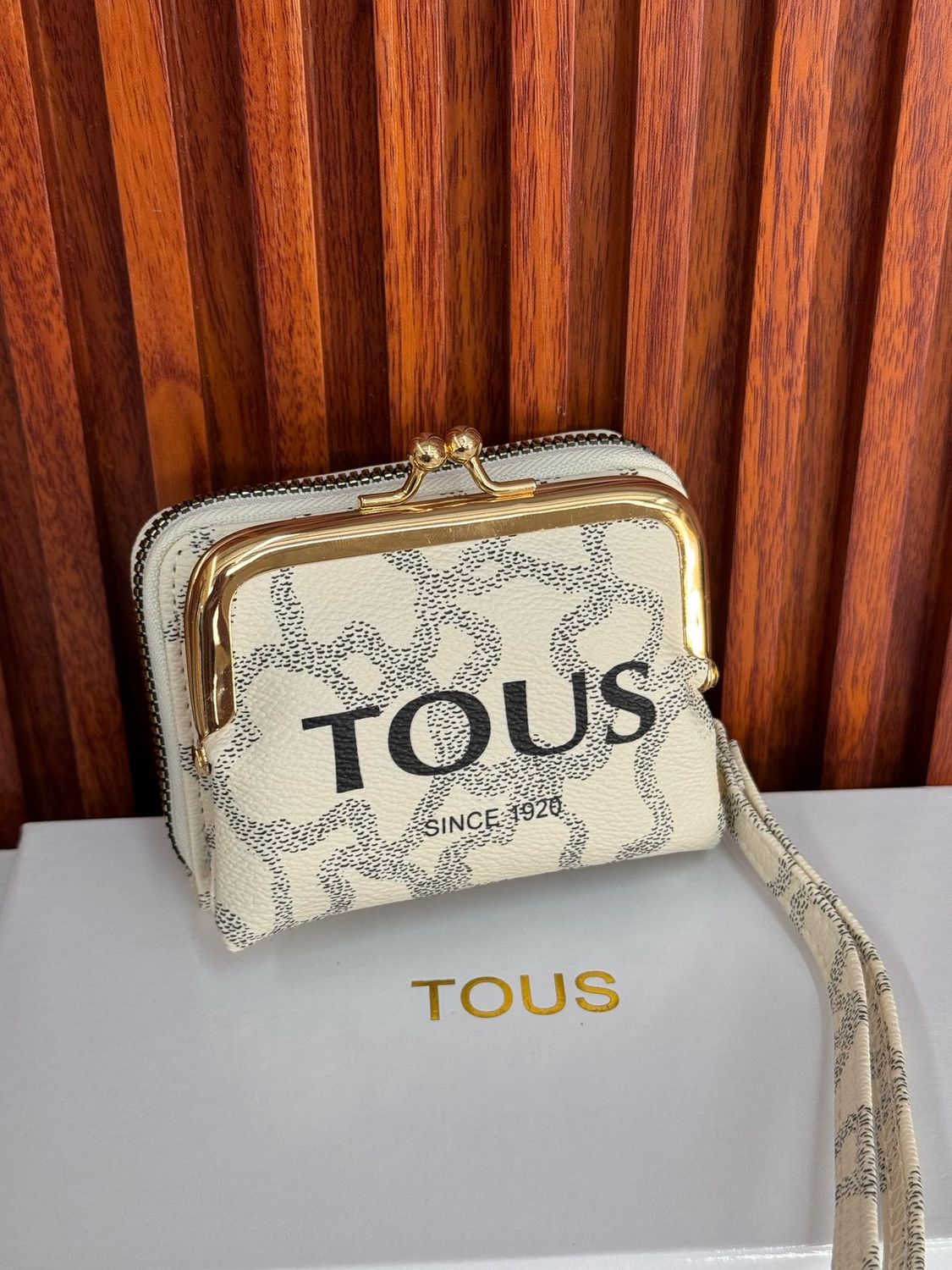 TU0150001