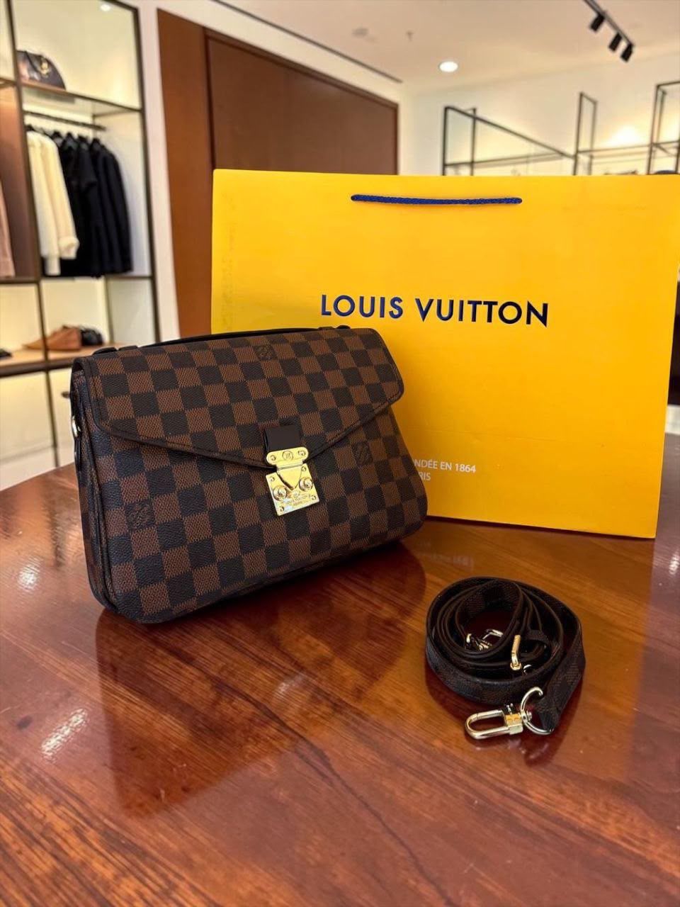 LV0499010