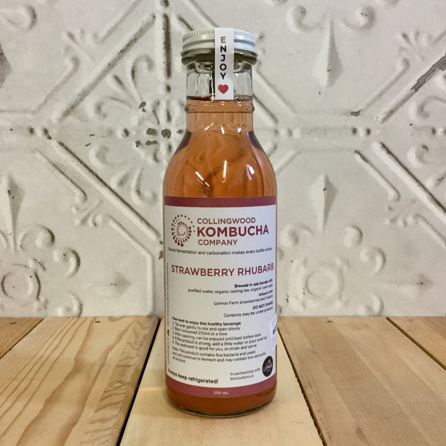 CWOOD KOMBUCHA Strawberry Rhubarb 355ml CWOOD KOMBUCHA Strawberry Rhubarb 355ml