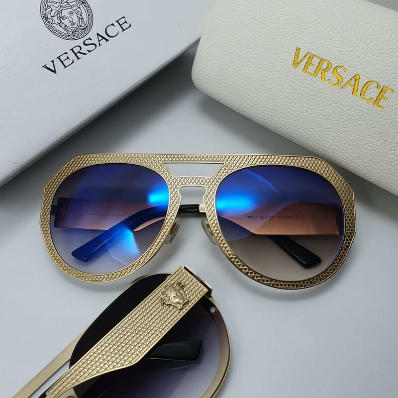 VERSACE