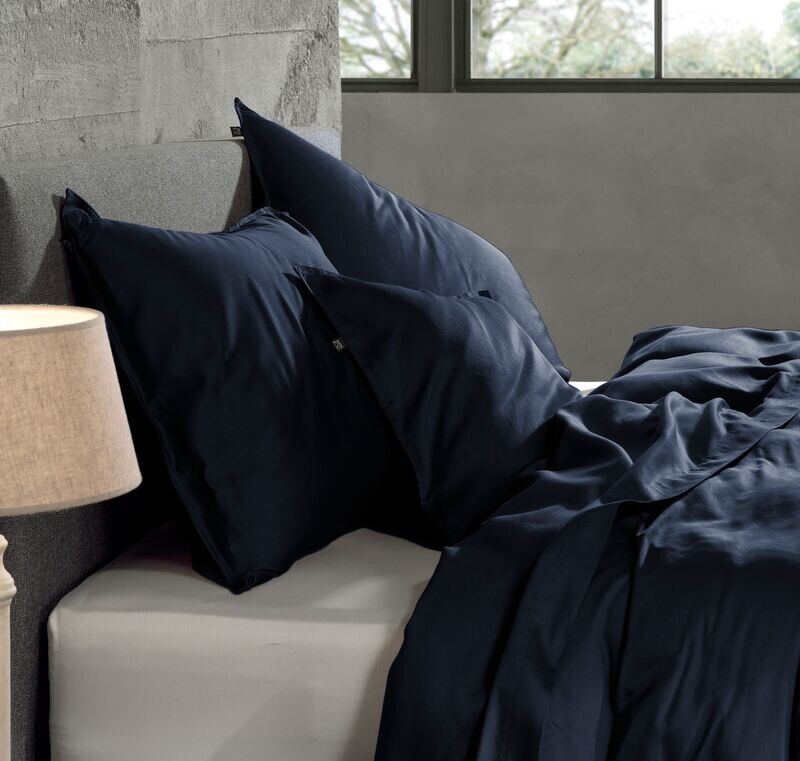 Zo!Home Satinado kussensloop 60 x 70 - Kleur Navy Blue- set van 2 stuks