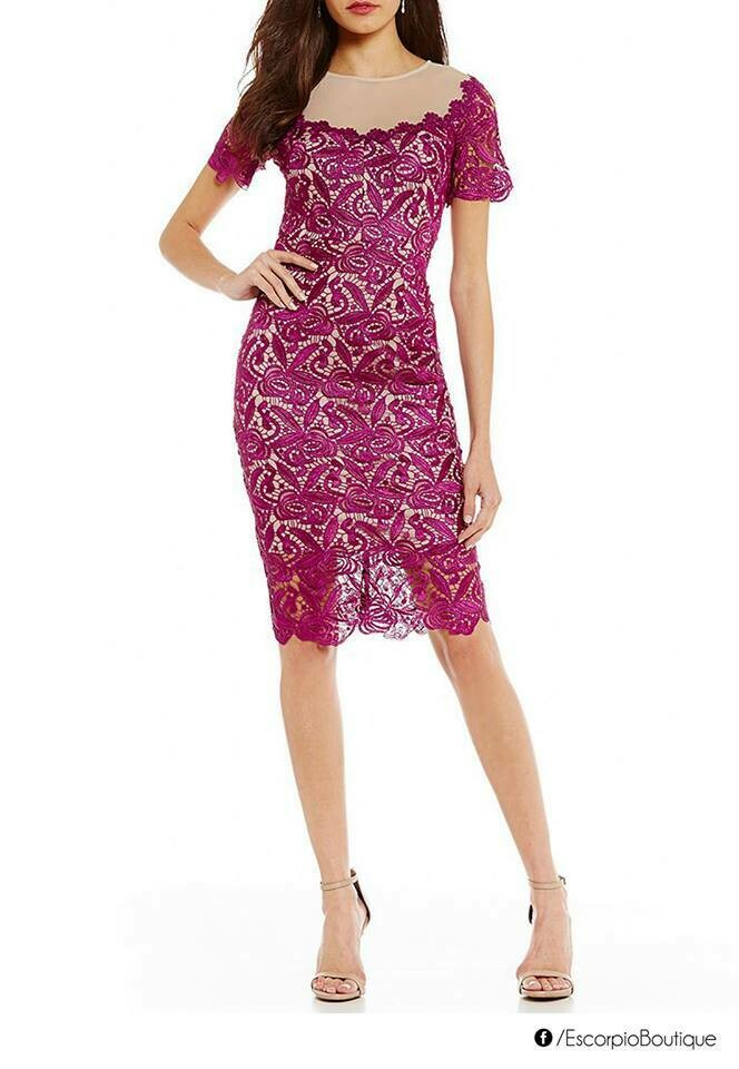 Vestido de encaje manga corta