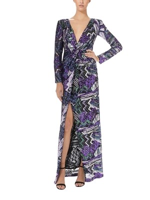 Carla Ruiz -Vestido largo bordado en lentejuela