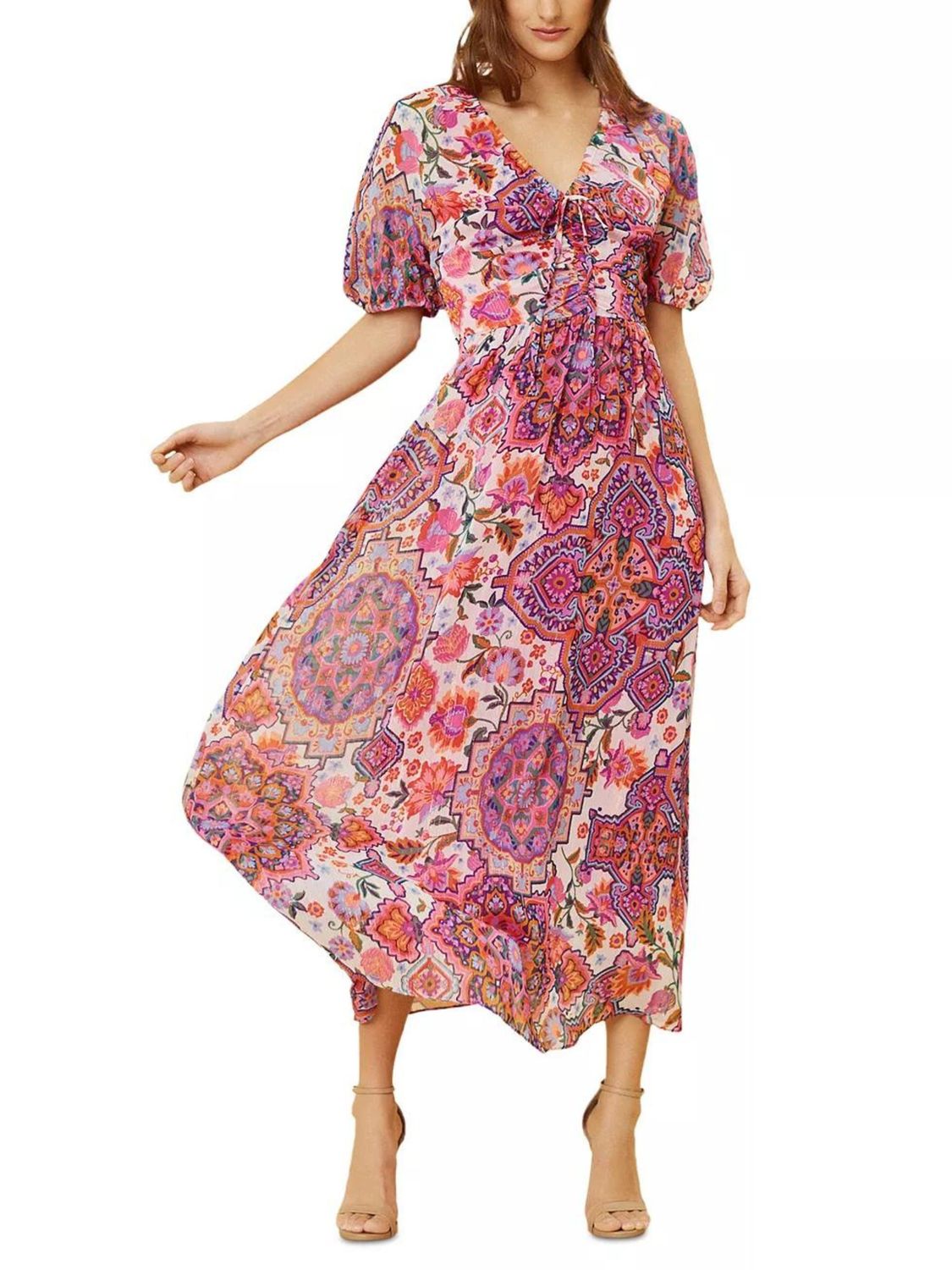 Vestido midi de manga corta con cuello en V