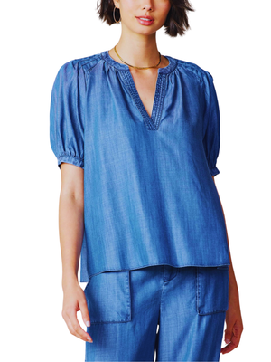 Blusa de cuello en V con manga corta