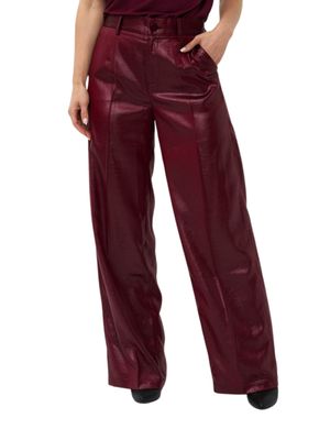 Pantalón recto de piel vegana efecto arrugado