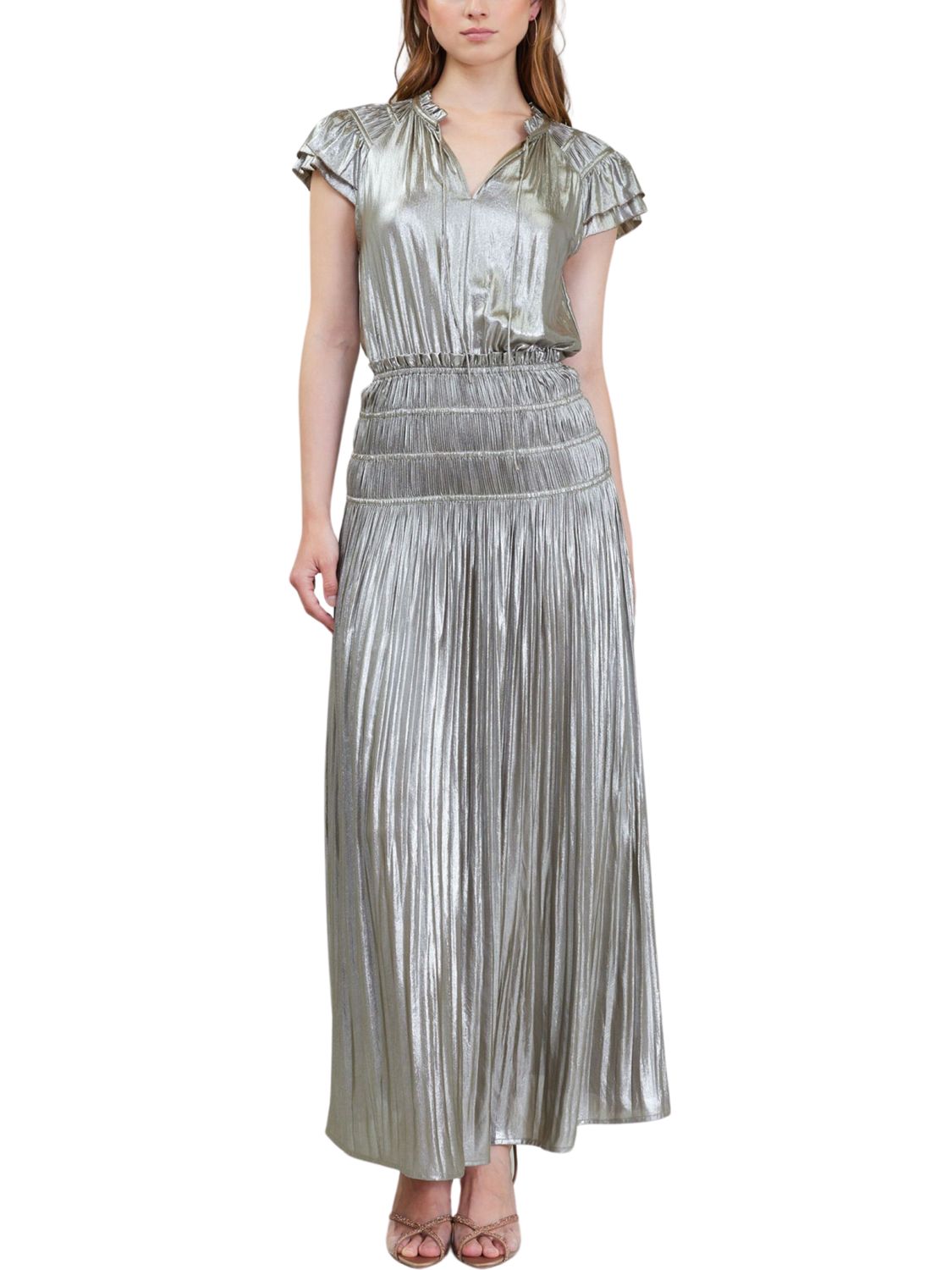 Maxi Vestido metálico de falda plisada.
