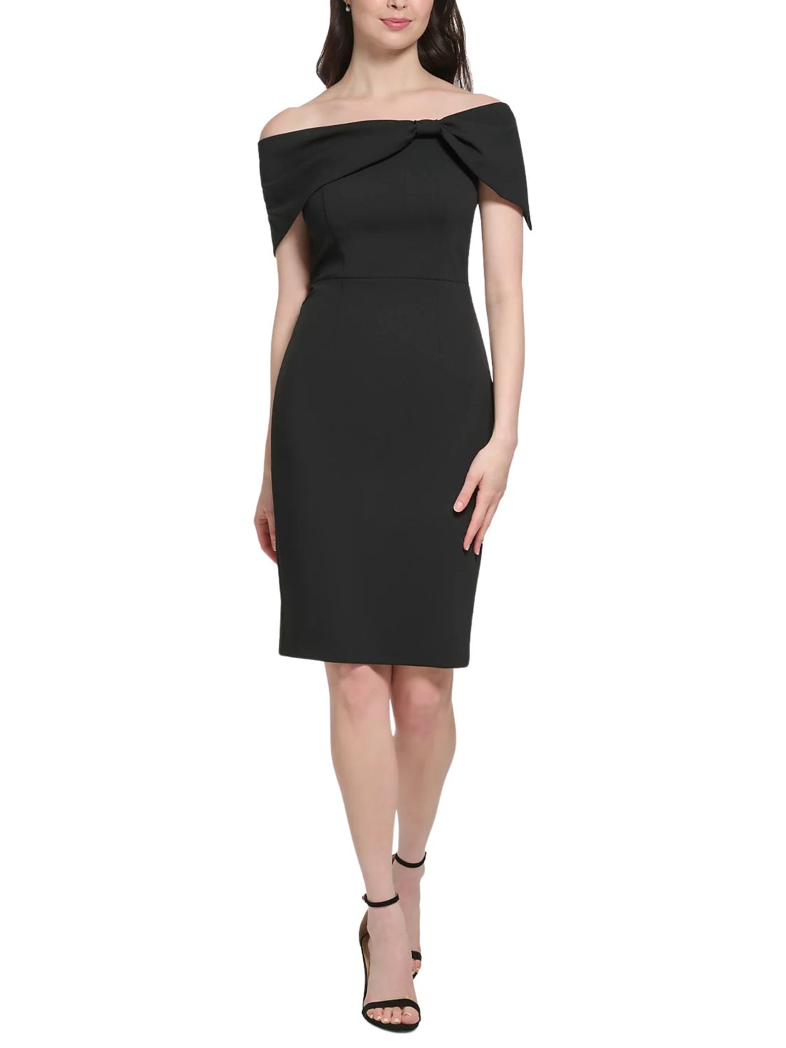 Vestido corto sin hombros