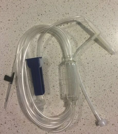 IV Infusion Giving Set - 20 drops per mL