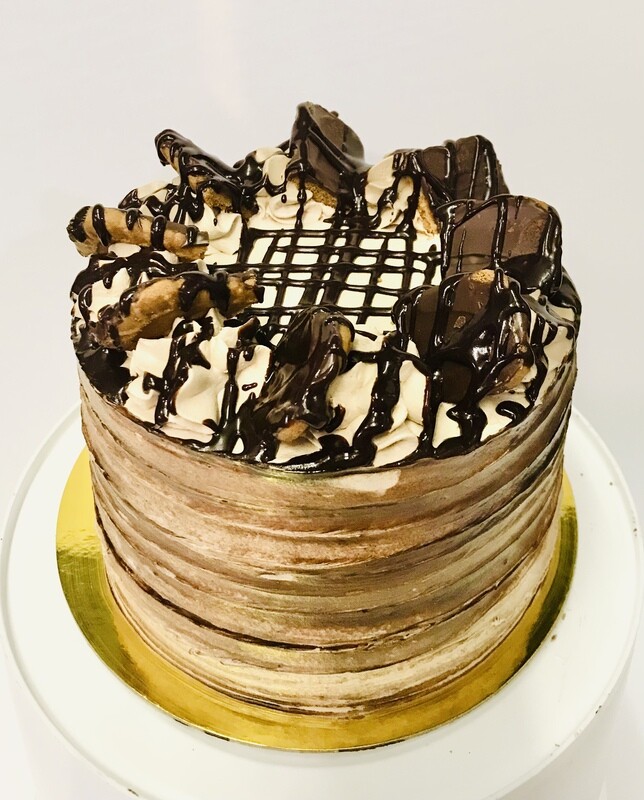 Mocha Biscoff cream cake