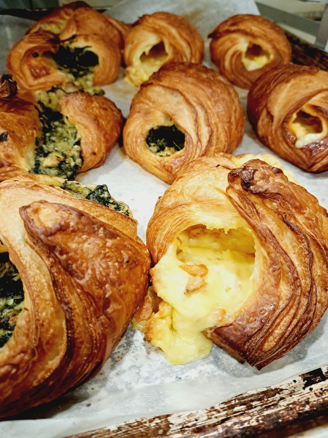 Spinach &amp; Cheez croissant 