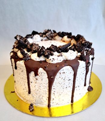 2 Layer Cakes (serves 4-6)