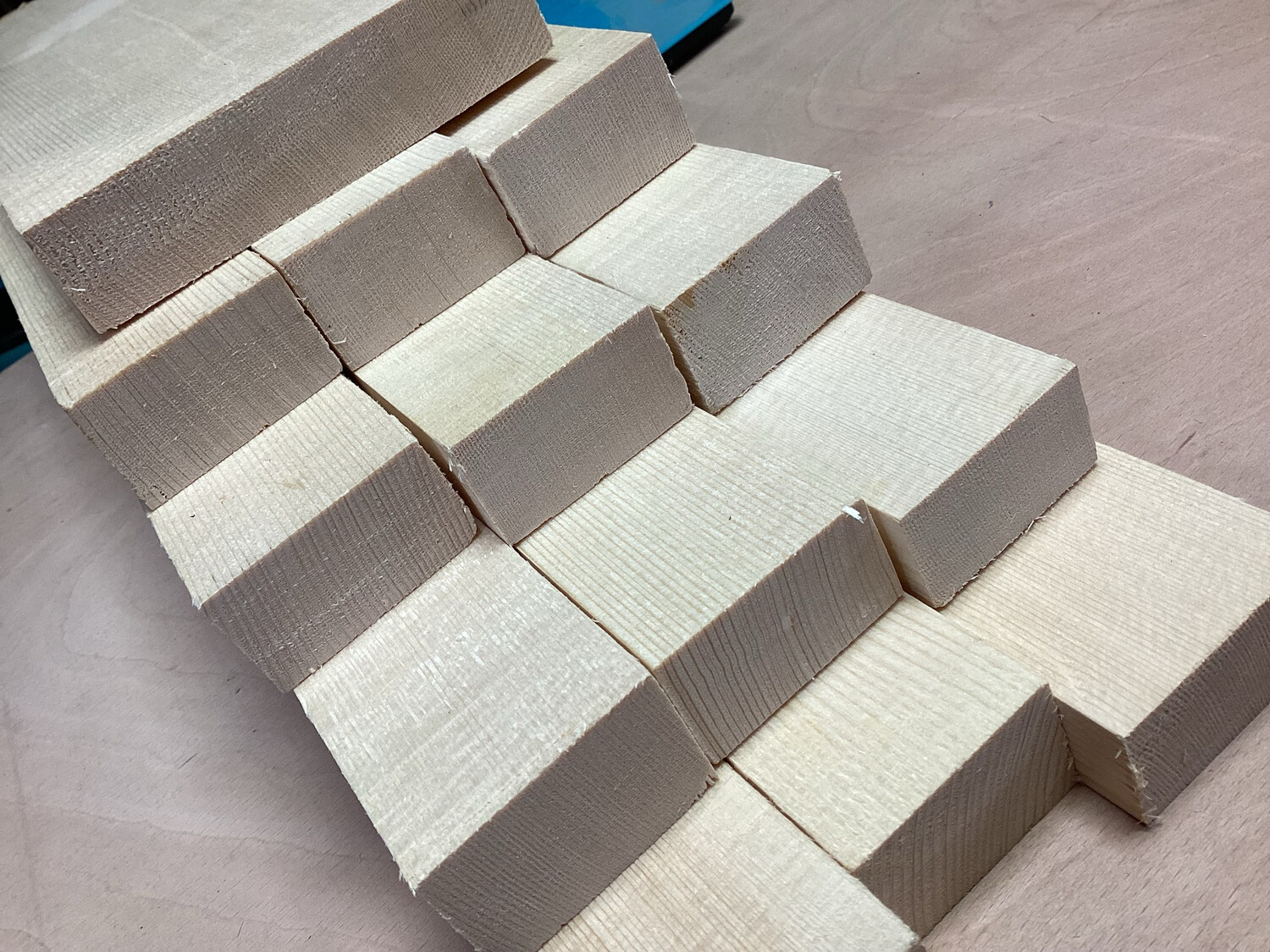 Quality Spruce Bracewood 448