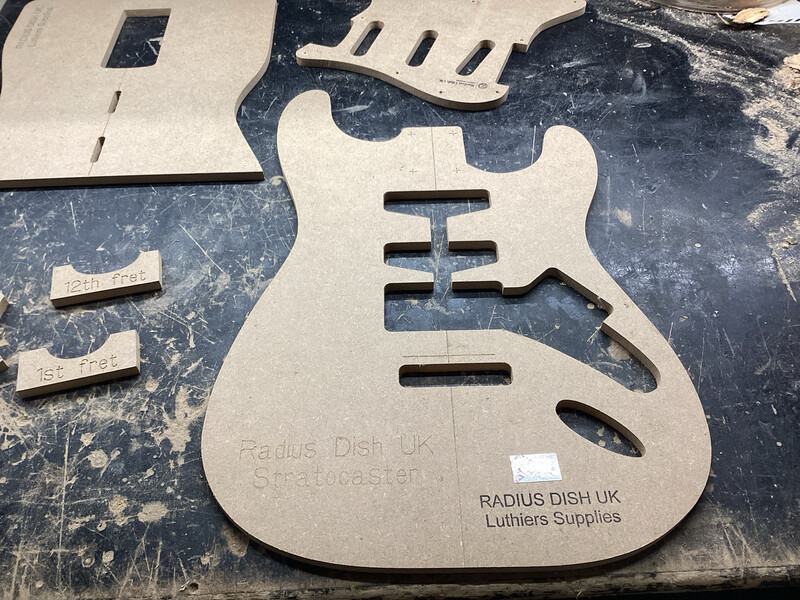 Stratocaster '69 Set Of Templates