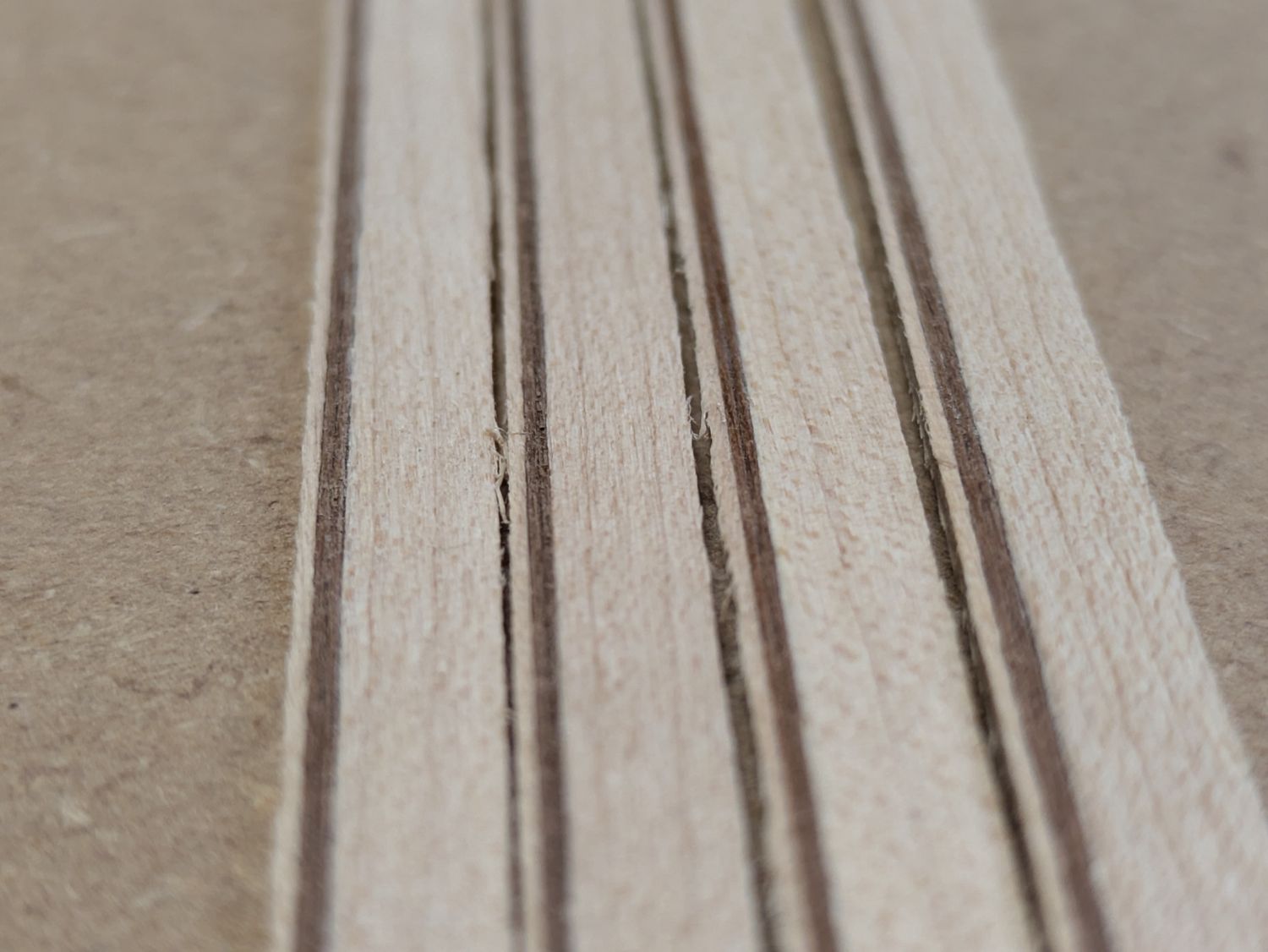 Binding Mahogany Brown 589