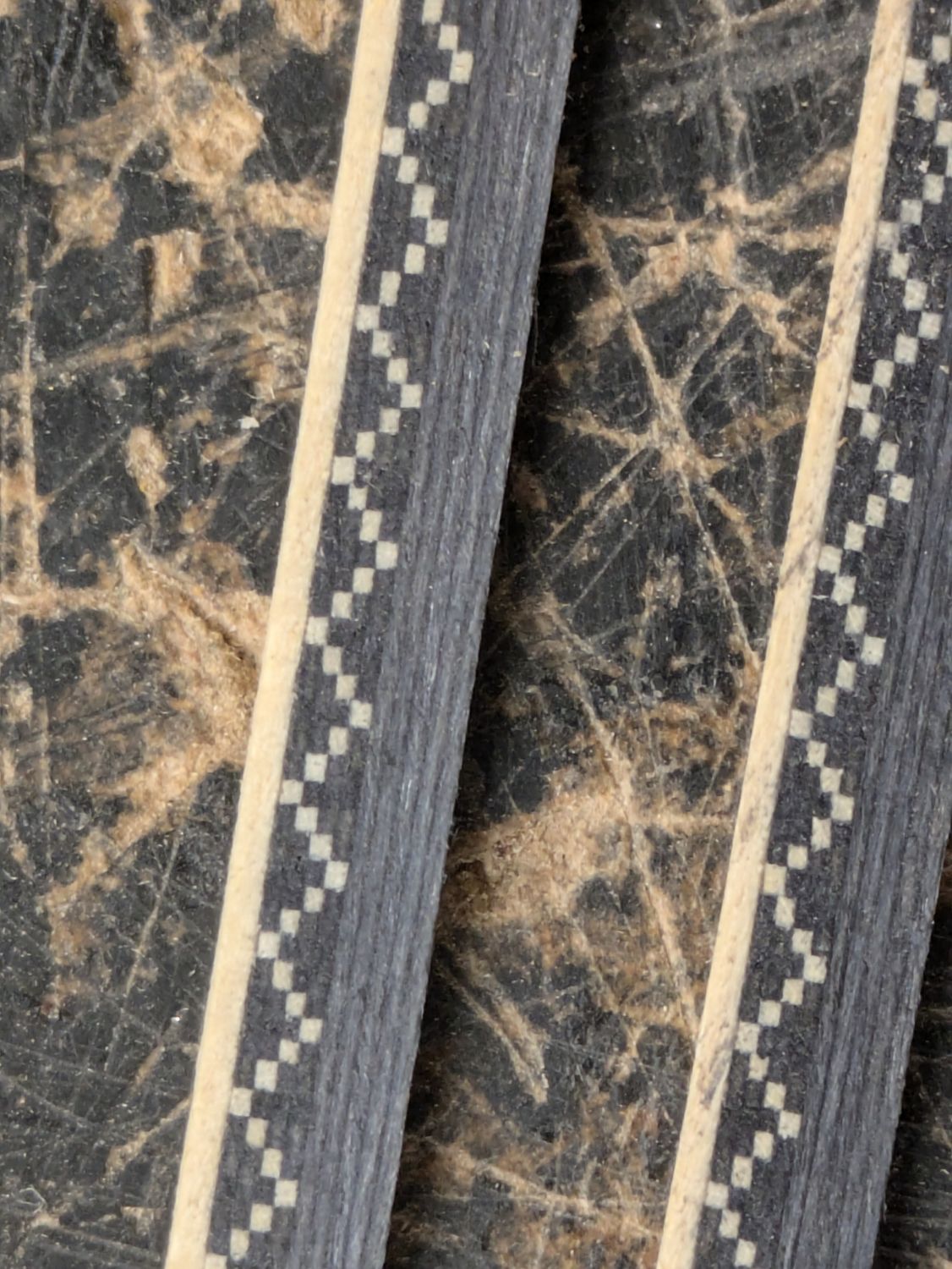 Guitar Binding Pattern Z1