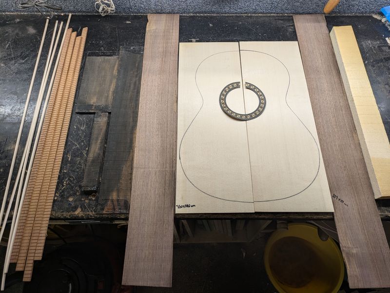 Classical Tonewood Deal 902