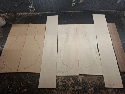 Baritone Ukulele Tonewood Deal 1142