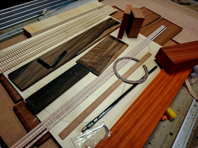 Acoustic Guitar Kit 1208