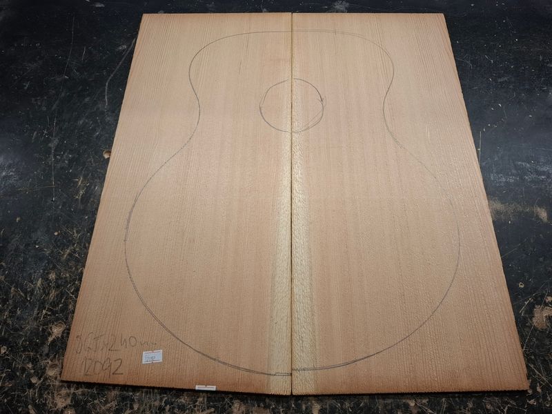 Cedar Jumbo Soundboard 12092