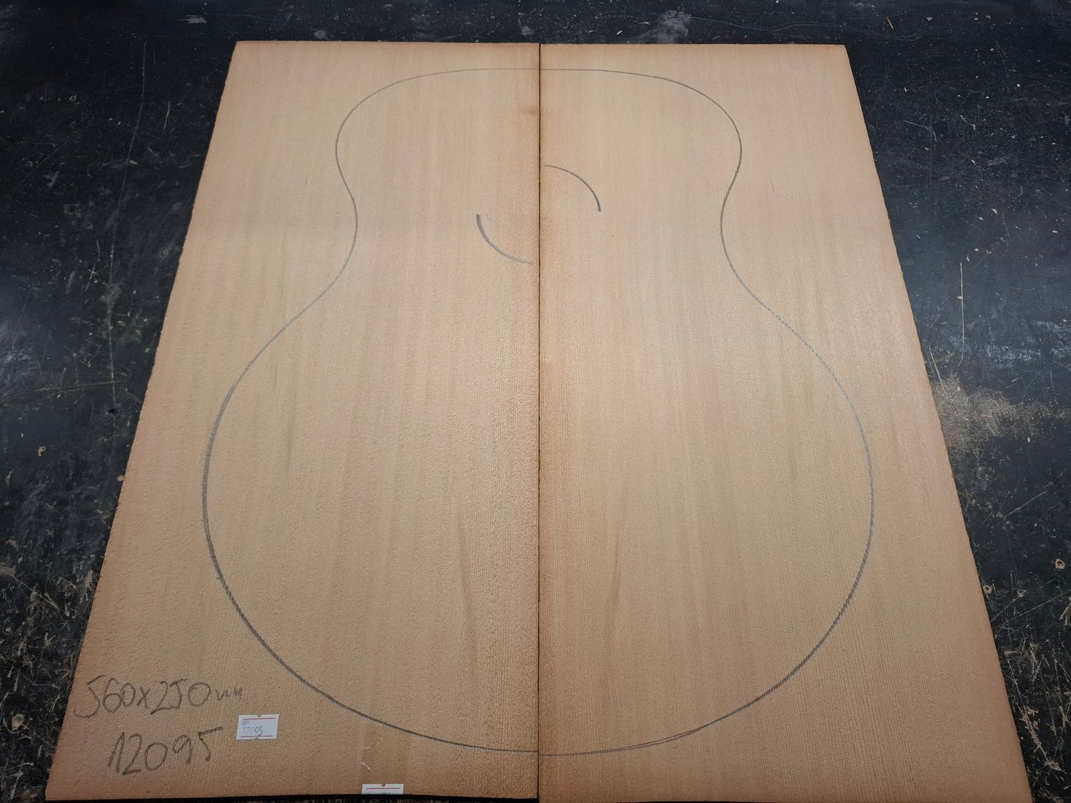 Cedar Jumbo Soundboard 12095
