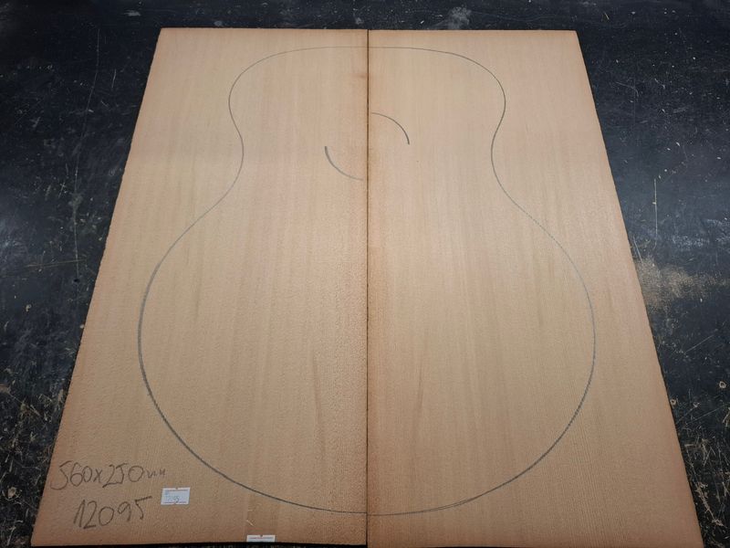 Cedar Jumbo Soundboard 12095