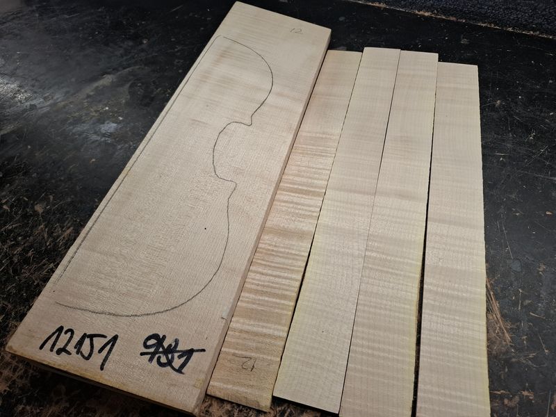 Violin Curly Maple Back and Sides 12151