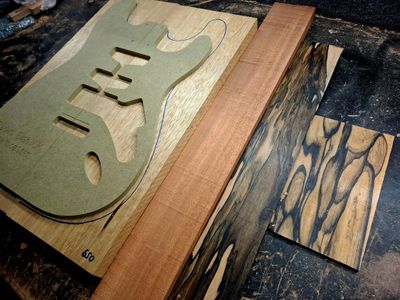 Electric Guitar Tonewood Deal Plus Strat Template 12179 Electric Guitar Tonewood Deal Plus Strat Template 12179