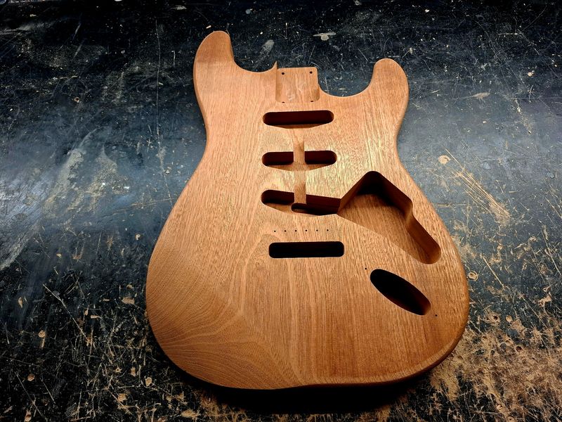 Start Finished Body Sapele One-piece 2.4kg 12204