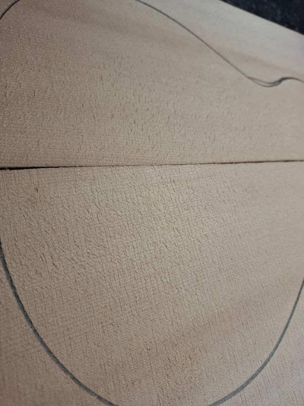 Sitka Spruce Soundboard Baritone Ukulele 12210