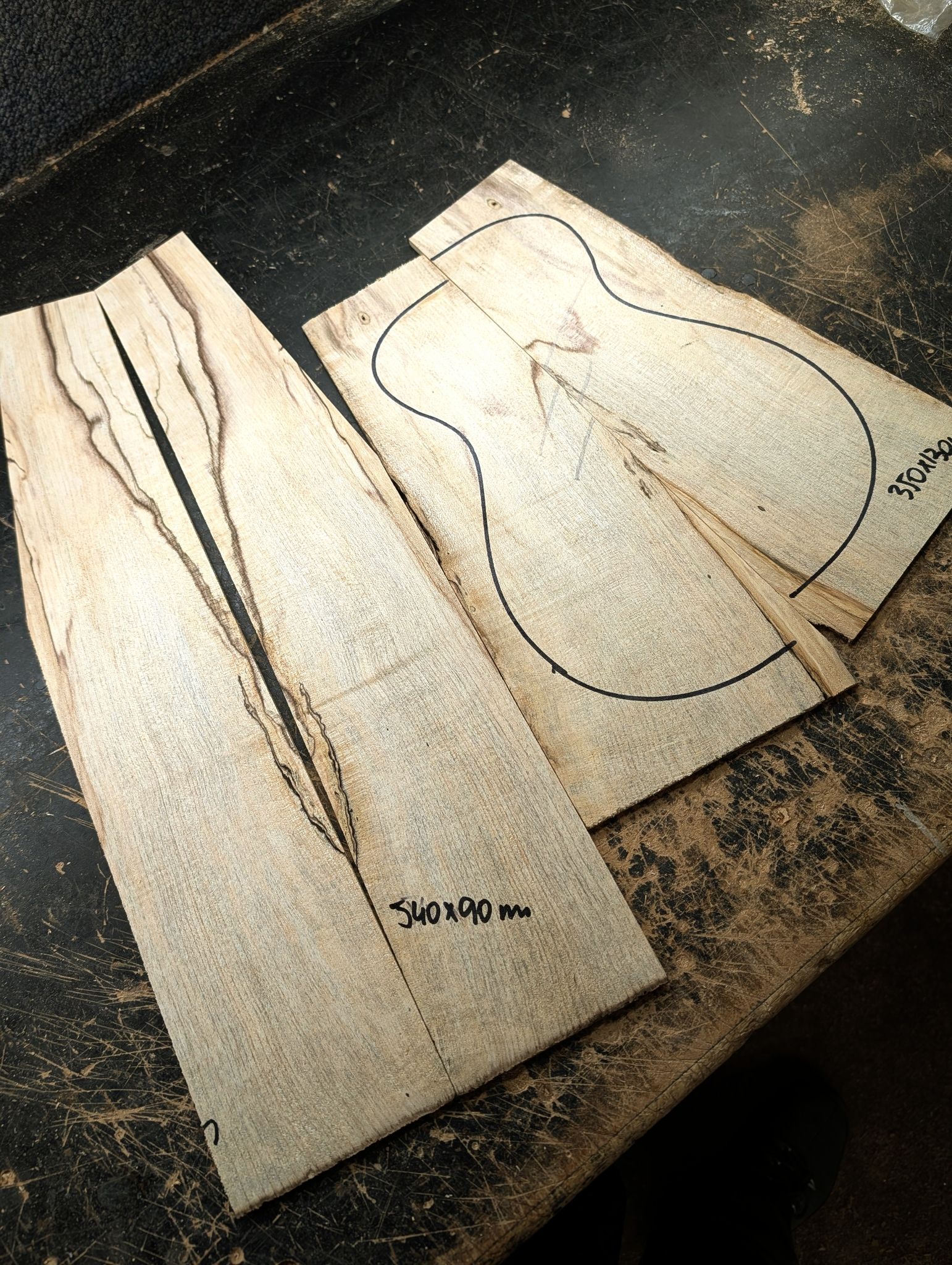 British Spalted Sycamore Back and Sides Tenor/Concert Ukulele 12357