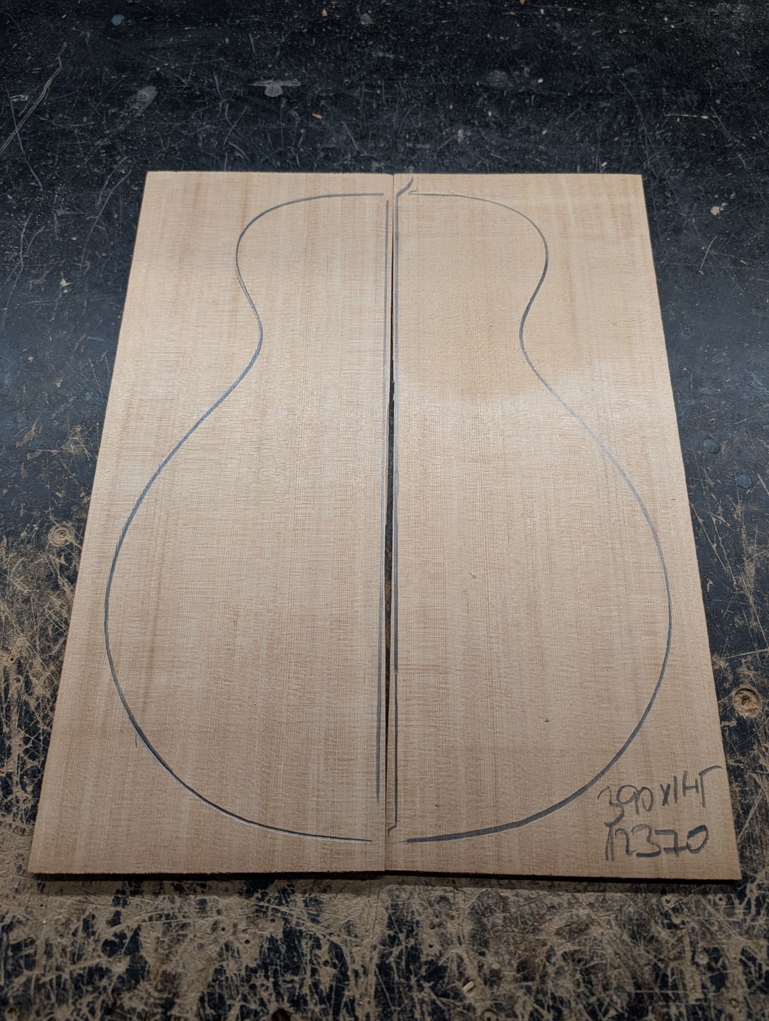 Sitka Spruce AAA Baritone Ukulele Soundboard 12370