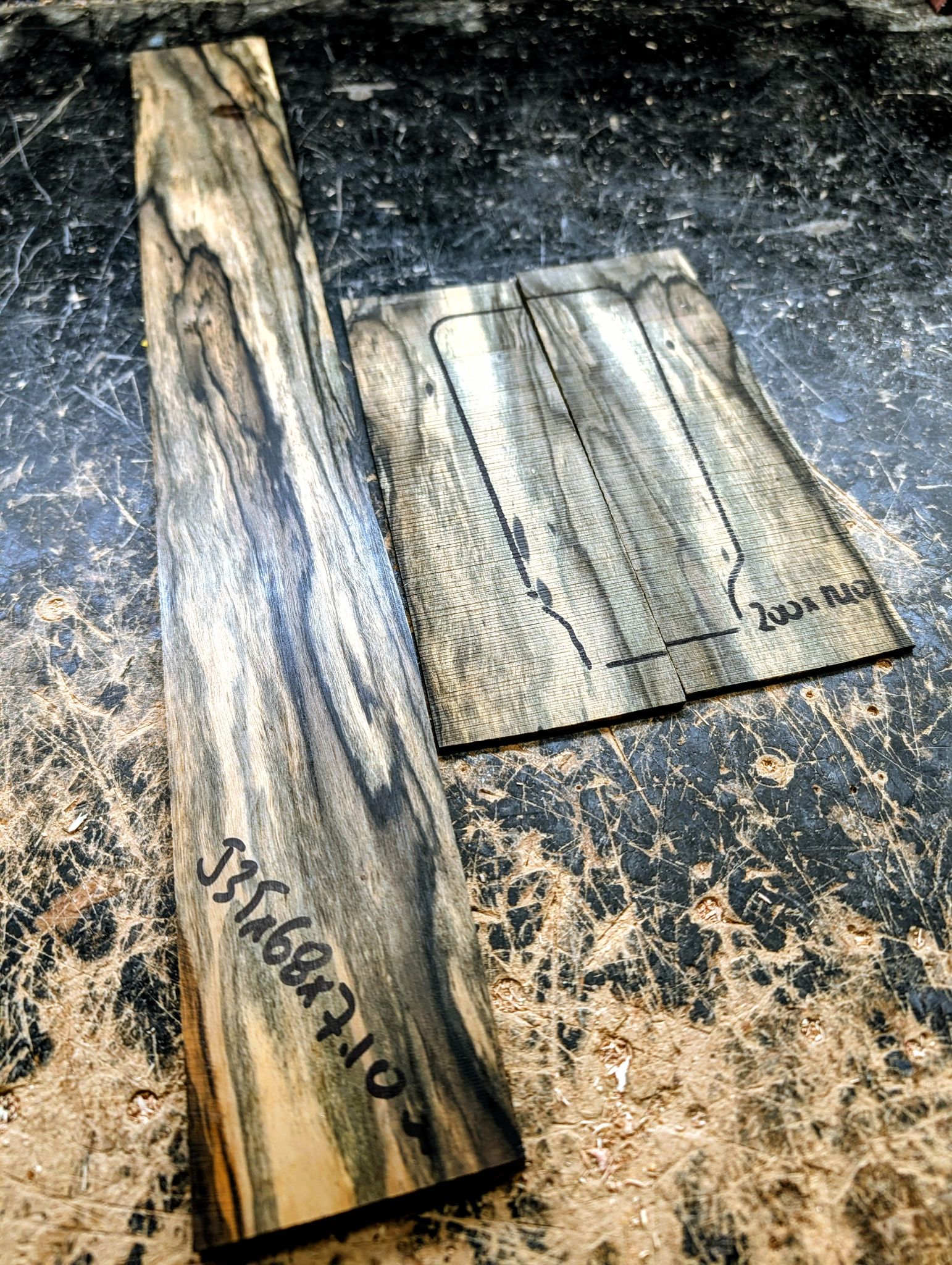 Pale Moon Ebony Fingerboard and Boomatched Headplate 12428