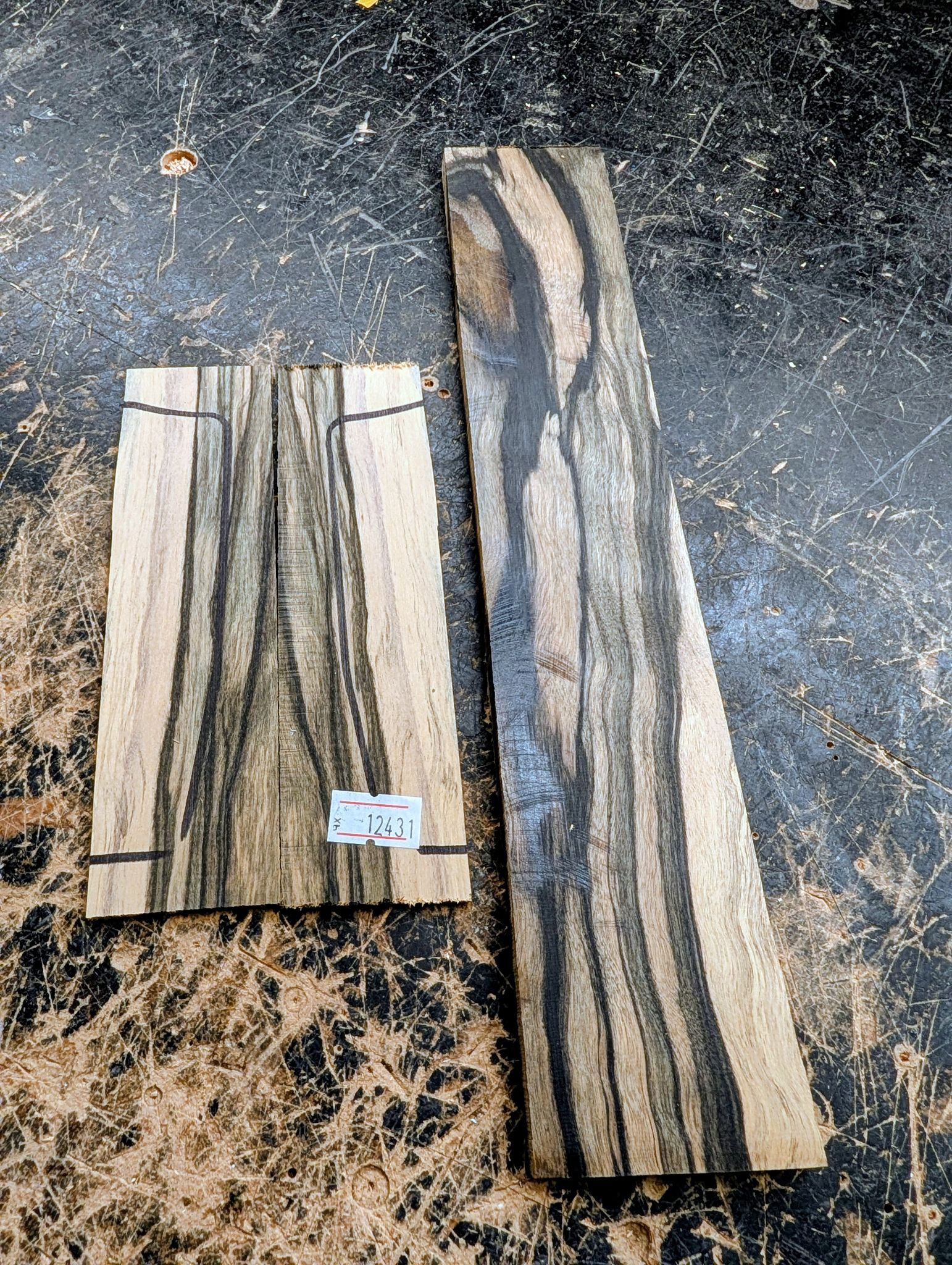 Pale Moon Ebony Ukulele Fingerboard and Boomatched Headplate 12431