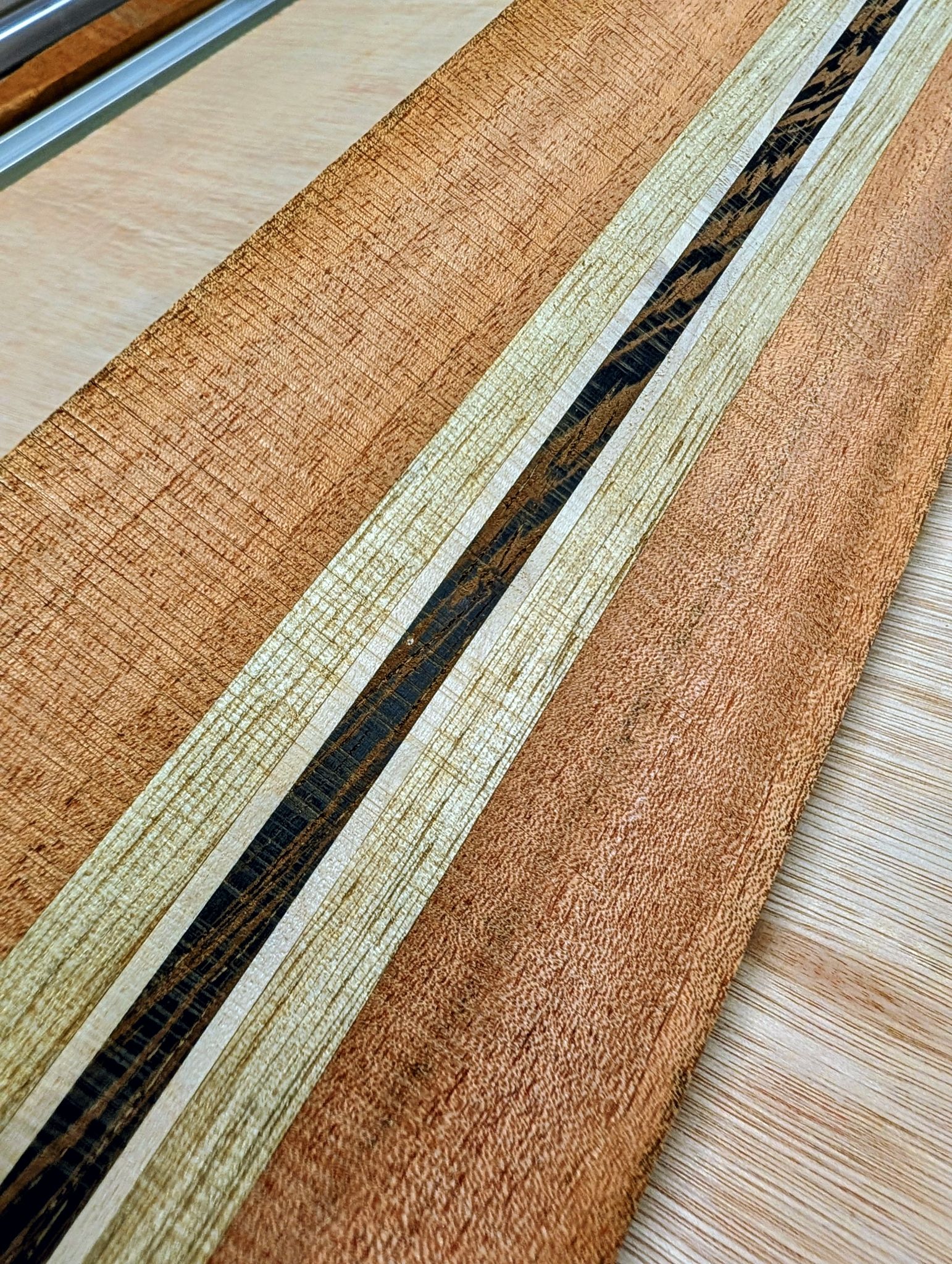 Laminated Neck 7-Ply 12488
