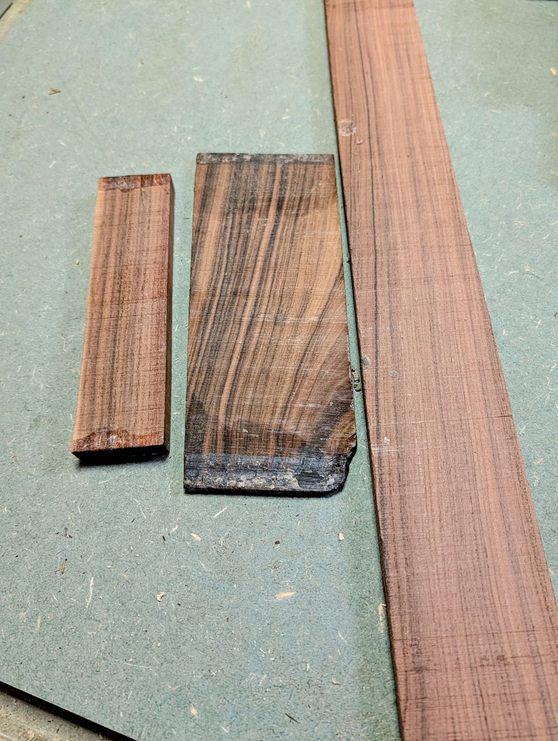 Santos Rosewood Fingerboard, Bridge and Headplate 12509