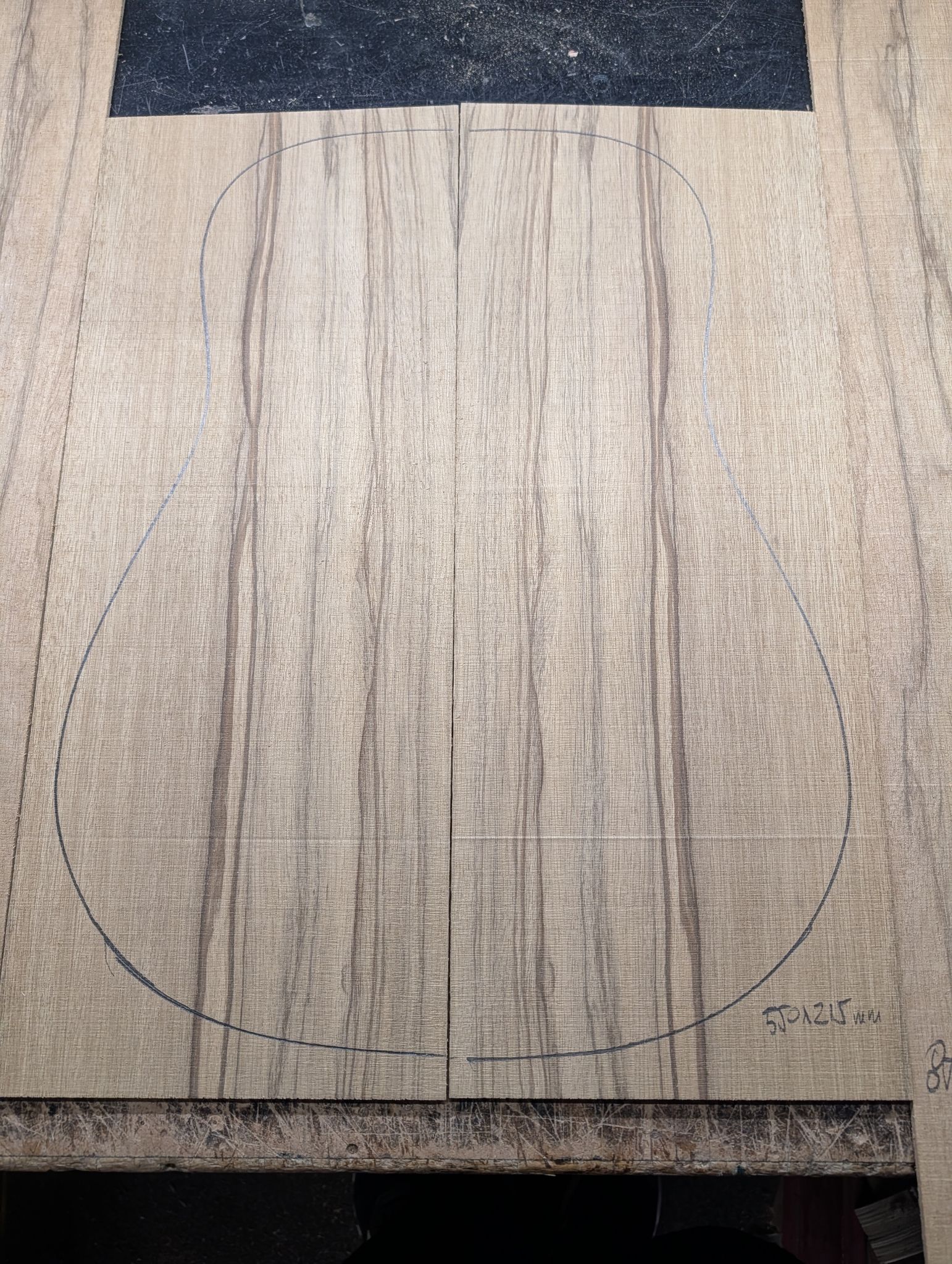 Black Limba Korina Back and Sides Set 12608