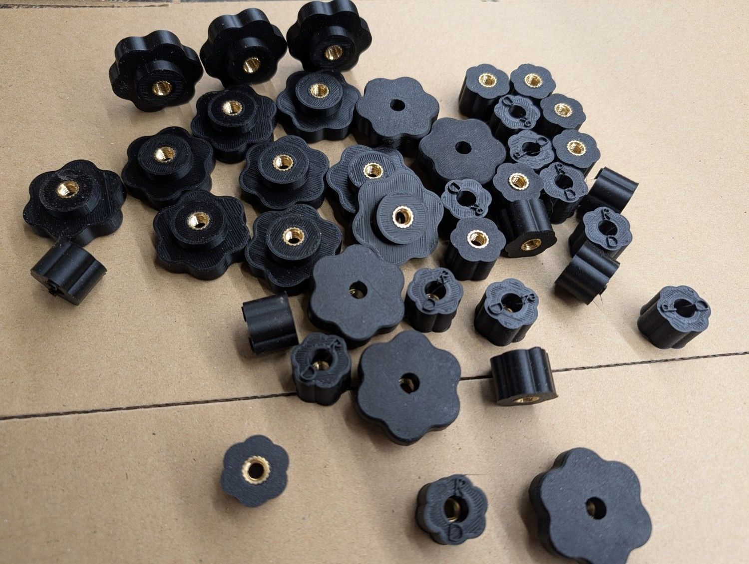M6 Thumb Wheel Nuts / Jig Knobs – PLA+ with Brass Threaded Insert